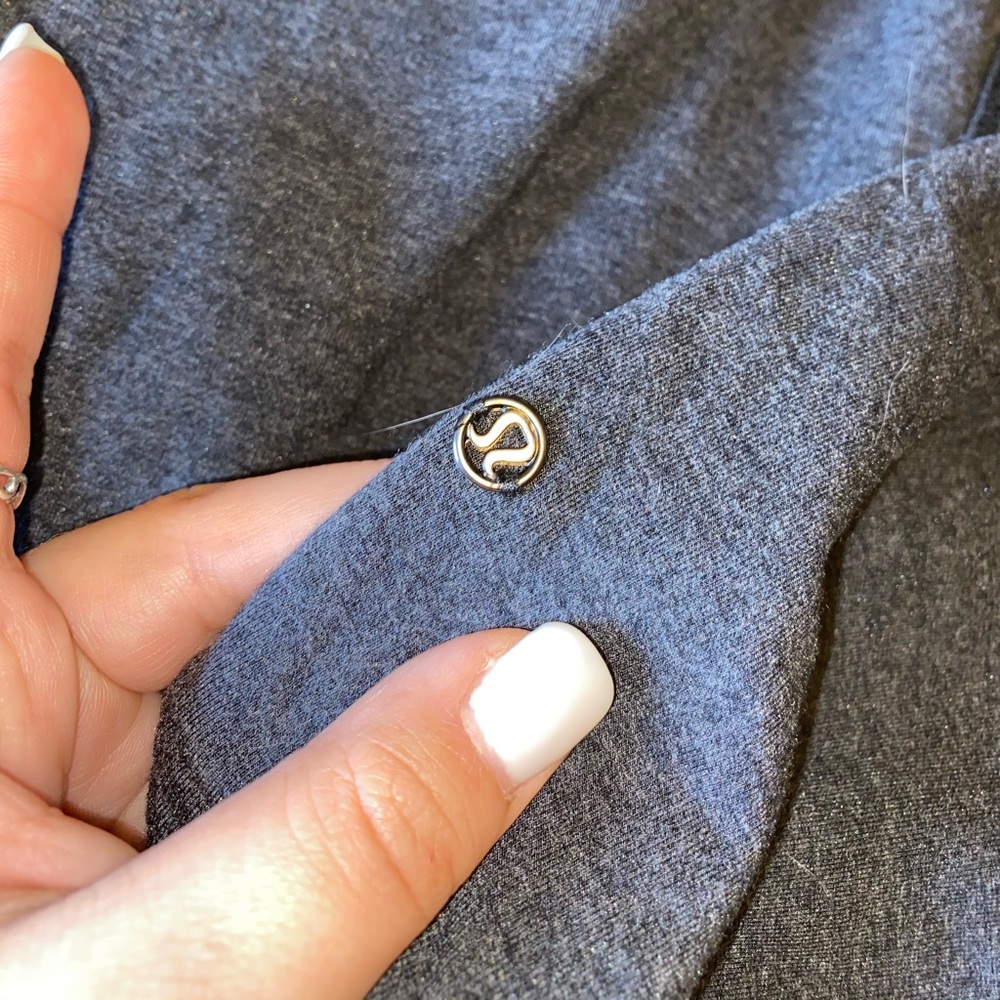 Lululemon Heathered Charcoal Joggers! NWOT.